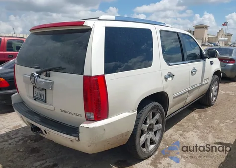 2008 Cadillac Escalade Standard from USA, damaged, VIN 1GYEC63848R153869
